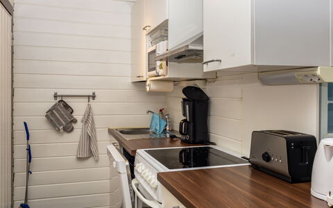 Lomapohjas 2: Elettrodomestico Da Cucina, Cucina, Legna, Apparecchio Major, Controsoffitto, Interior Design, Pavimentazione, Elettrodomestico, Pavimento, Mobilia