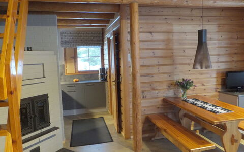 Aili: Villetta, Casa, Casa, Edifici Giardino, Raccordo, Log Cabin, Agriturismo, Estate, Capannone, Cortile