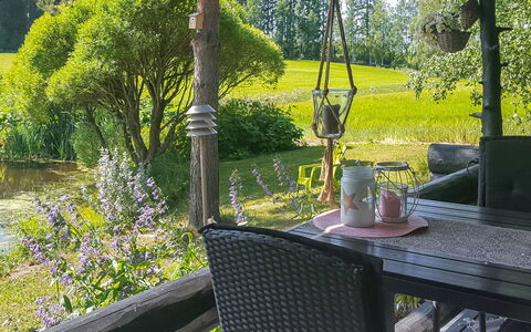 Hilupilttuu: Albero, Banca, Casa, Villetta, Lago, Stagno, Foresta, Log Cabin