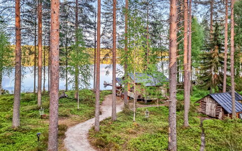 Pilkkaniemi: Villetta, Casa, Casa, Edifici Giardino, Raccordo, Log Cabin, Agriturismo, Estate, Capannone, Cortile