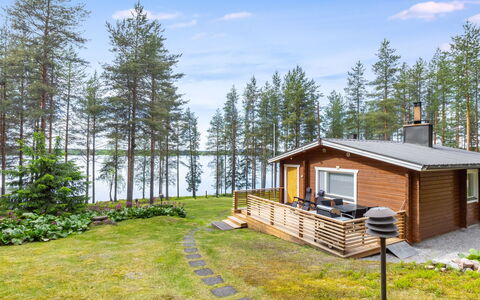 Järvelä: Villetta, Casa, Log Cabin, Larice, Edifici Giardino, Agriturismo, Portico, Deck, Estate, Latifoglie