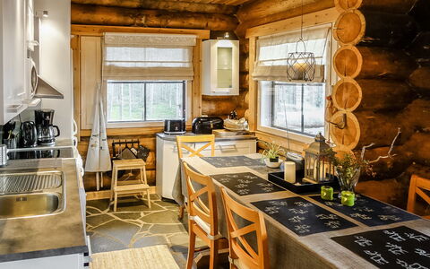 Peurankuoppa: Interior Design, Mobilia, Legna, Pavimentazione, Cucina, Casa, Soffitto, Illuminazione, Controsoffitto, Camera