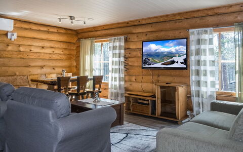 Aurora Cabin: Legna, Mobilia, Pavimentazione, Casa, Pavimento, Villetta, Divano, Soggiorno, Latifoglie, Log Cabin