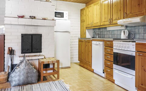 Luppo: Villetta, Casa, Casa, Edifici Giardino, Raccordo, Log Cabin, Agriturismo, Estate, Capannone, Cortile