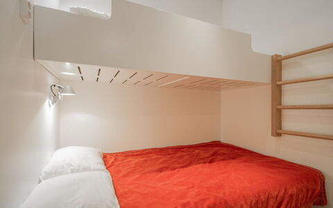 Nordic Chalet 9410: Area Rurale, Hill Station, Villaggio, Catena Montuosa, Valle, Paesino Di Montagna, Alpi, Eco Hotel, Balcone, Hotel