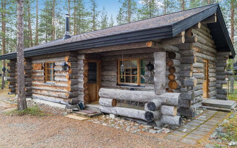 Karkelo: Waterway, Banca, Alveo, Lago, Villetta, Foresta, Canale, Serbatoio, Log Cabin