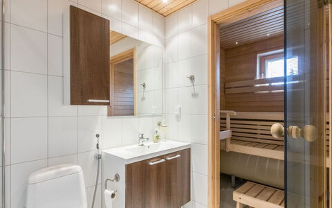 Yllästar 3 As 508: Pavimentazione, Pavimento, Interior Design, Legna, Soffitto, Idraulico Fixture, Mobiletto Del Bagno, Camera, Idraulico, Pavimento In Legno