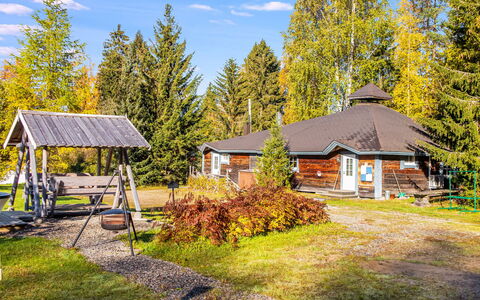 Kuusenkatve: Albero, Banca, Casa, Villetta, Lago, Stagno, Foresta, Log Cabin