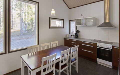 Halla: Villetta, Casa, Casa, Edifici Giardino, Raccordo, Log Cabin, Agriturismo, Estate, Capannone, Cortile