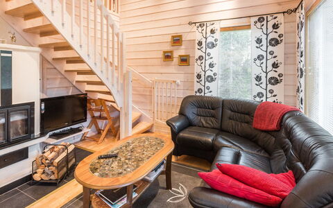 Ylläksen Sirppikuu 2: Interior Design, Legna, Pavimentazione, Pavimento, Soffitto, Mobilia, Camera, Casa, Soggiorno, Color Legno