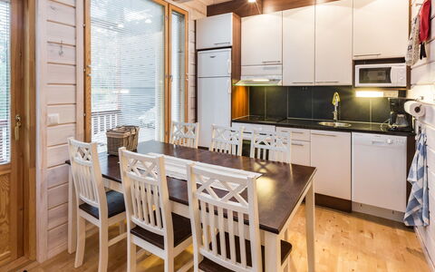 Ylläksen Sirppikuu 2: Legna, Interior Design, Pavimentazione, Mobilia, Pavimento, Pavimento In Legno, Soffitto, Camera, Cucina, Latifoglie