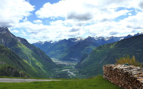 Rustico Cà Dru Lurenz: Montagna, Geografia Montane, Collina, Erba, Natura, Catena Montuosa, Paesaggio Naturale, Highland, Pascolo, Paesaggio