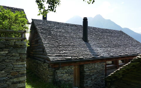 Rustico Cà Dru Lurenz: Tetto, Villetta, Casa, Proprietà, Costruzione, Parete, Area Rurale, Architettura, Casa, Agriturismo