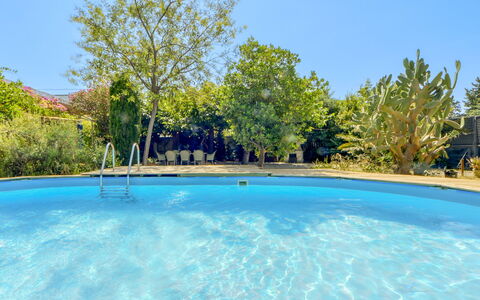 Ave de Paso: Acqua, Pianta, Cielo, Proprietà, Azzurro, Piscina, Albero, Paesaggio Naturale, Shade, Corpo D'Acqua