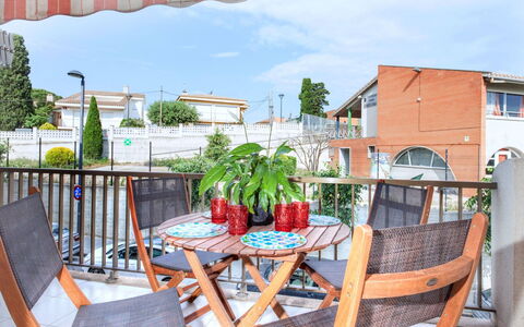 Ronda: Proprietà, Casa, Camera, Immobiliare, Costruzione, Mobilia, Vacanza, Appartamento, Sedia, Tavolo