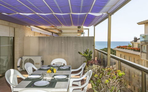 Greco: Piscina, Materiale Composito, Appartamento, Condominio, Villa, Landscaping, Ricorrere, Hotel, Balcone, Eco Hotel