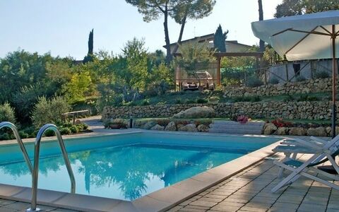 Gli Appartamenti Di Manuela: Piscina, Proprietà, Immobiliare, Casa, Costruzione, Tempo Libero, Ricorrere, Casa, Backyard, Villa