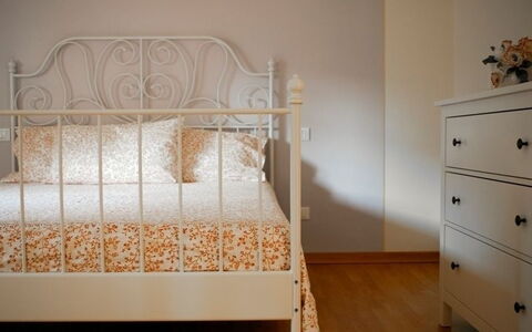 Gli Appartamenti Di Manuela: Letto, Mobilia, Camera, Camera Da Letto, Prodotto, Telaio Del Letto, Proprietà, Lenzuolo, Parete, Interior Design
