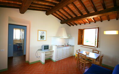 Vinci 4: Camera, Proprietà, Costruzione, Casa, Mobilia, Interior Design, Pavimento, Villa, Soffitto, Immobiliare