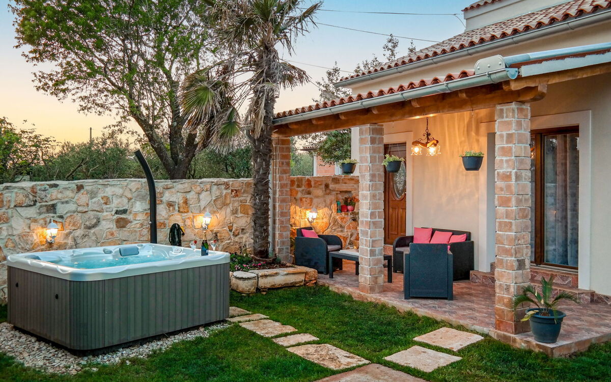 Villa Aurora