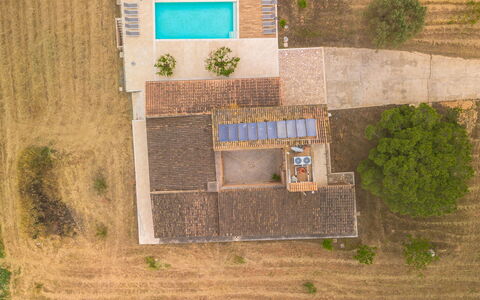 Can Toni: Piscina, Lotto, Estate, Ricorrere, Agriturismo, Landscaping, Giardino, Piantagione, Prato, Backyard