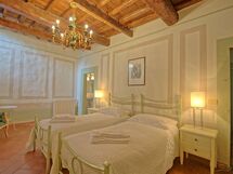 Alloggio:&nbsp;Tettoia