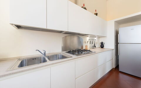 Ca' Marcello: Lavandino Della Cucina, Rubinetto, Cabinetry, Controsoffitto, Lavello, Cucina, Elettrodomestico Da Cucina, Idraulico Fixture, Cucina Stufa, Interior Design