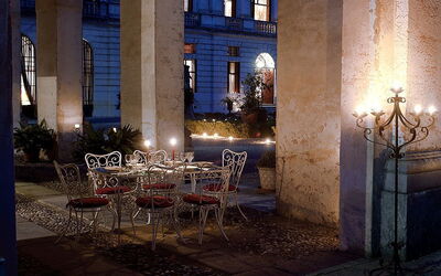 The terrace can easily be set for dinner under the summer stars...