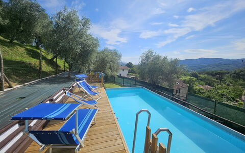 Alla Piazzetta: Blu, Piscina, Eco Hotel, Ricorrere, Resort Citta ', Villa, Hotel, Recinzione, Balcone, Mobili Da Esterno