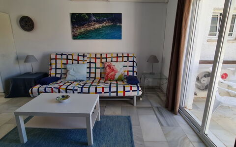 Atalaya Rio Verde: Mobilia, Tavolo, Interior Design, Architettura, Pavimentazione, Pavimento, Casa, Costruzione, Soggiorno, Sedia