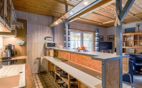 Achtern Diek: Legna, Architettura, Fascio, Pavimentazione, Latifoglie, Soggiorno, Immobiliare, Color Legno, Cucina, Tavolo
