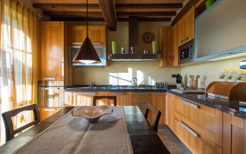 Appartamento Il Nido Di Giulia: Camera, Proprietà, Costruzione, Controsoffitto, Mobilia, Cucina, Interior Design, Casa, Cabinetry, Immobiliare