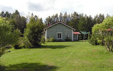 Lehto: Erba, Albero, Casa, Arbusto, Villetta, Casa, Lotto, Giardino, Prato