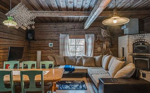 Lehto: Mobilia, Legna, Soffitto, Interior Design, Casa, Divano, Pavimentazione, Camera, Soggiorno, Villetta