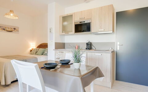 Les Jardins D'Eyrac: Camera, Proprietà, Mobilia, Interior Design, Pavimento, Costruzione, Cucina, Casa, Controsoffitto, Immobiliare