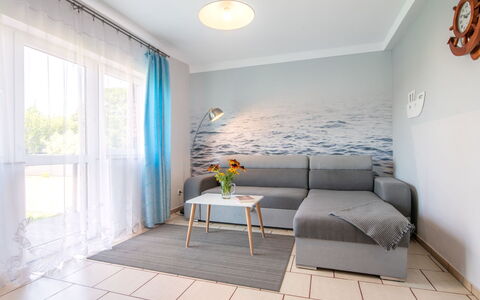 Nostalgia: Mobilia, Interior Design, Pavimentazione, Pavimento, Camera, Divano, Casa, Soggiorno, Illuminazione, Tavolo