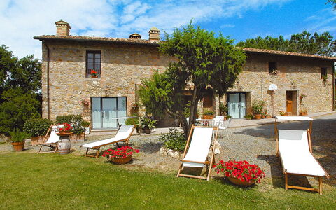 Gambassi Terme 840: Proprietà, Casa, Villetta, Costruzione, Agriturismo, Area Rurale, Immobiliare, Casa, Lotto, Cortile