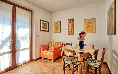 Casa Vasco: Camera, Proprietà, Interior Design, Mobilia, Casa, Costruzione, Immobiliare, Soggiorno, Tavolo, Pavimento