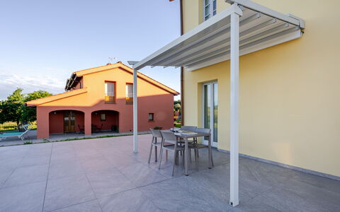 Incanto Toscano: Tenda, Shade, Struttura Esterna, Pergola, Fascio, Terrazza, Design, Mobili Da Esterno, Pianta Della Casa, Portico