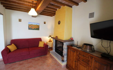 Poggio del Fabbro: Camera, Proprietà, Mobilia, Costruzione, Casa, Interior Design, Immobiliare, Soggiorno, Pavimento, Villa