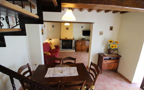 Poggio del Fabbro: Proprietà, Camera, Costruzione, Casa, Mobilia, Immobiliare, Interior Design, Sala Da Pranzo, Villetta, Tavolo