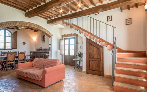 Vanessa: Costruzione, Proprietà, Camera, Pavimento, Fascio, Soffitto, Interior Design, Casa, Loft, Mobilia
