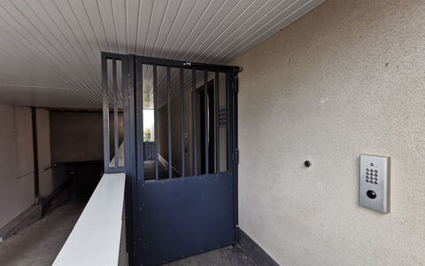 Roc Eden: Costruzione, Sala, Interior Design, Casa, Legna, Pavimento, Pavimentazione, Soffitto