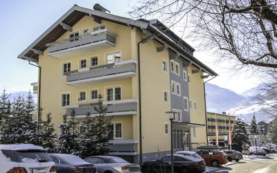 Bad Hofgastein 210: Ruota, Auto, Cielo, Costruzione, Veicolo, Proprietà, Neve, Finestra