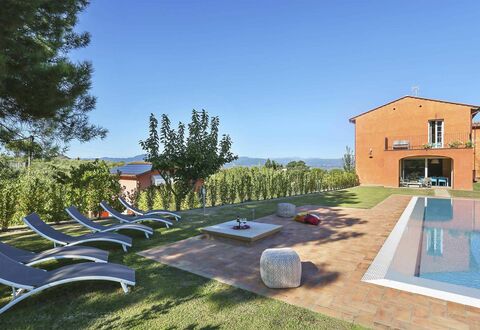 Uva: Proprietà, Zona Residenziale, Casa, Costruzione, Immobiliare, Architettura, Casa, Estate, Piscina, Urban Design