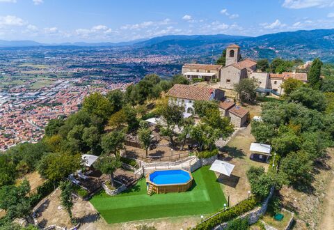 Villa Del Santo Bastiano: Fotografia Aerea, Visione Globale, Proprietà, Estate, Cittadina, Immobiliare, Costruzione, Paesino Di Montagna, Turismo, Fotografia