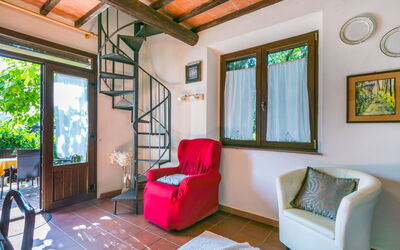 Geranio 810.1: Mobilia, Proprietà, Cornice, Finestra, Verde, Azzurro, Soggiorno, Interior Design, Legna, Comfort