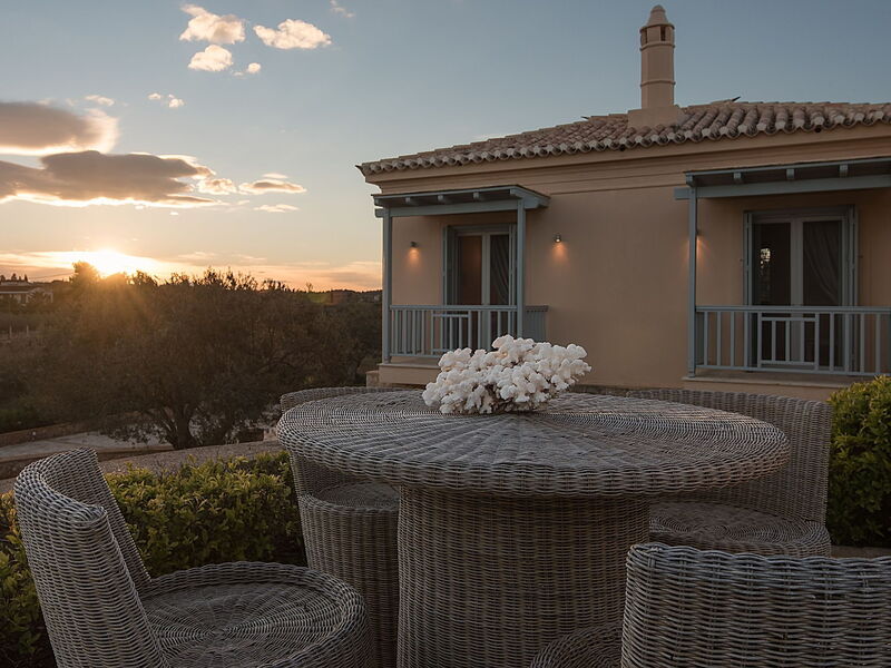 Villa Emerald