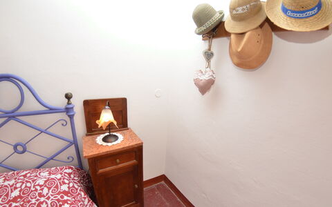 Collina Lagomare: Camera, Proprietà, Mobilia, Casa, Tavolo, Interior Design