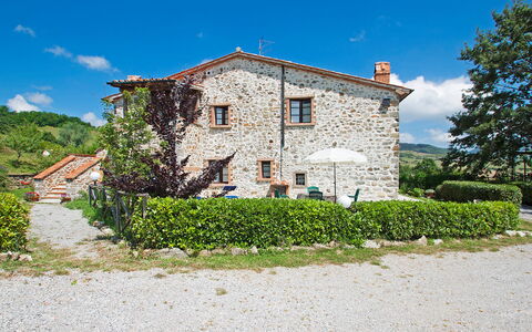 Arcidosso 800: Proprietà, Casa, Costruzione, Cielo, Area Rurale, Villetta, Parete, Villaggio, Immobiliare, Albero